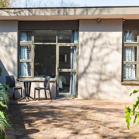 Glen Maine Guest House Pretoria-Noord Esterno foto
