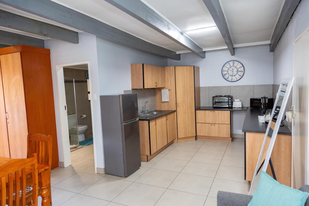 Glen Maine Guest House Pretoria-Noord Esterno foto