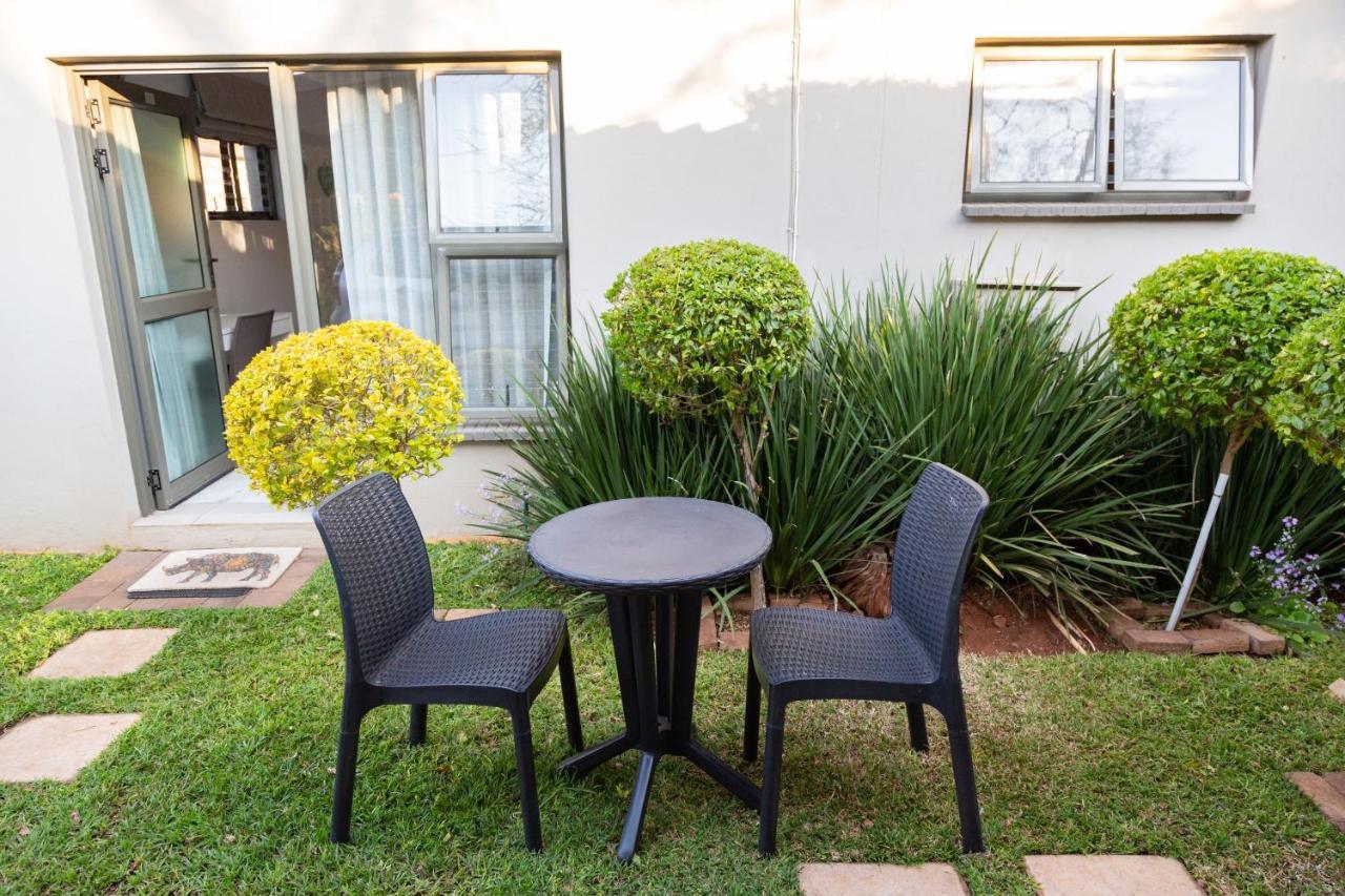 Glen Maine Guest House Pretoria-Noord Esterno foto