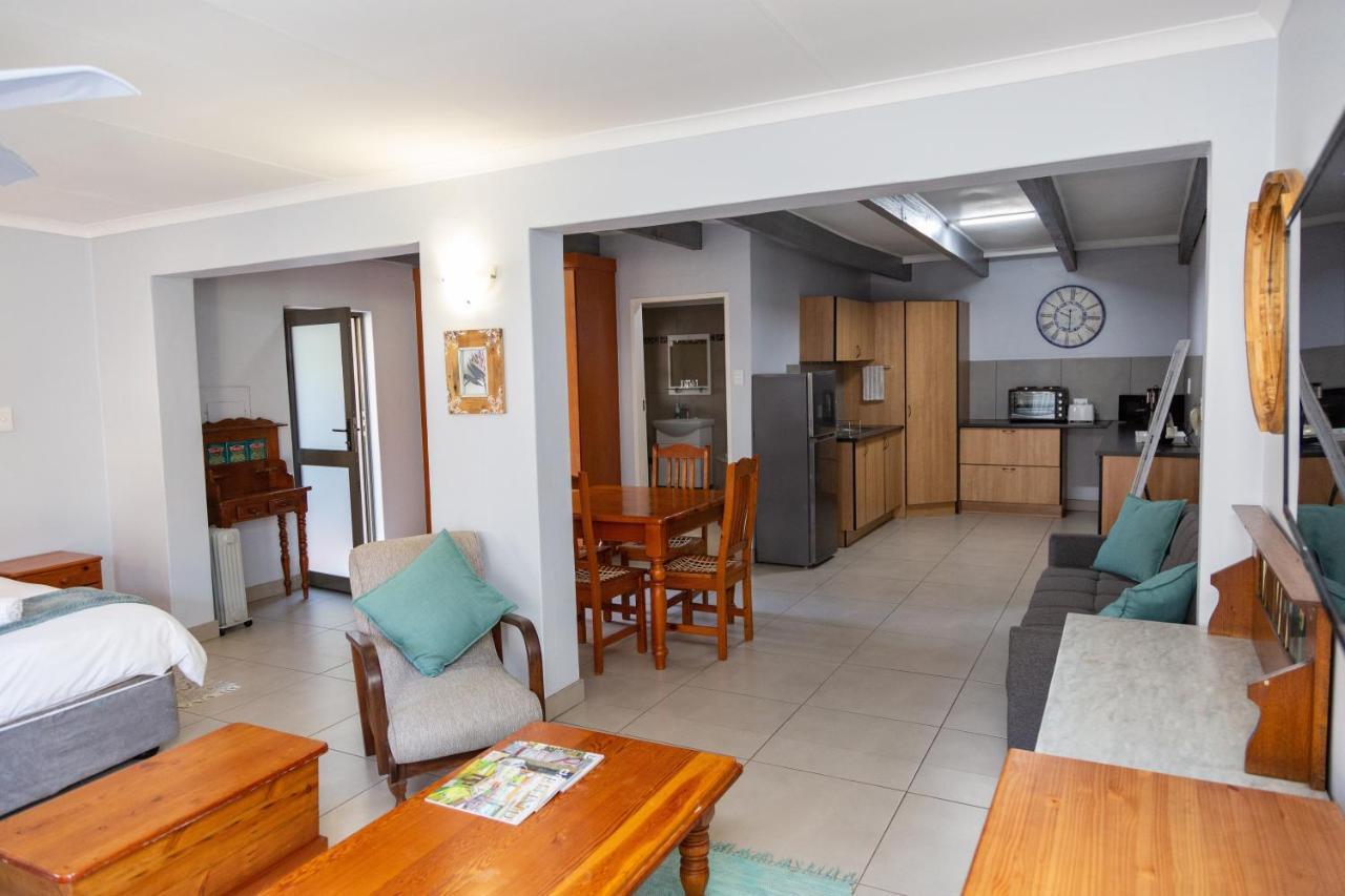 Glen Maine Guest House Pretoria-Noord Esterno foto