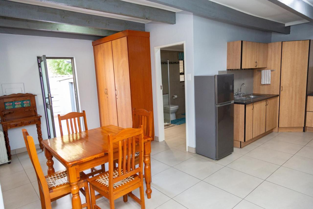 Glen Maine Guest House Pretoria-Noord Esterno foto