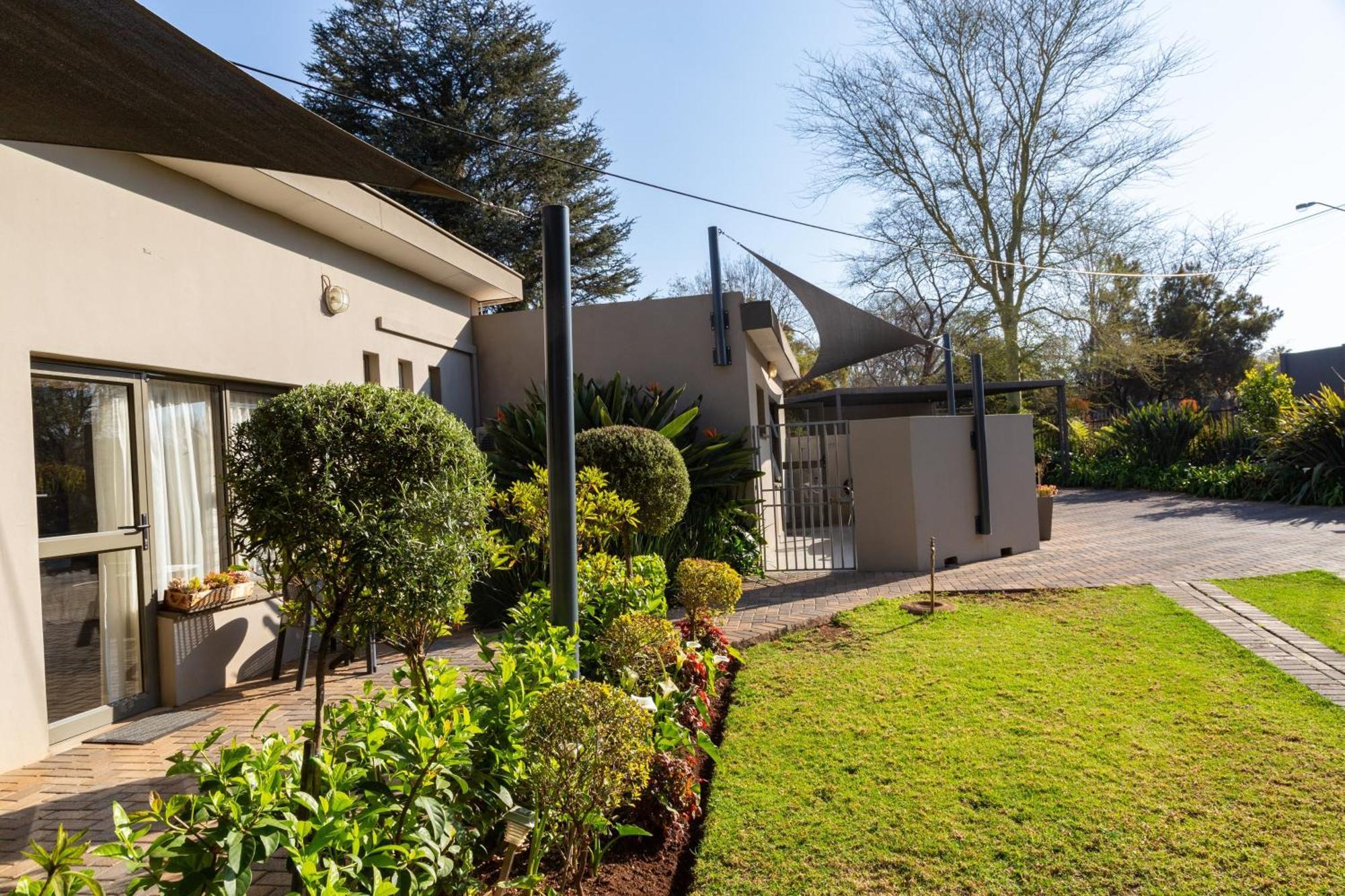 Glen Maine Guest House Pretoria-Noord Esterno foto